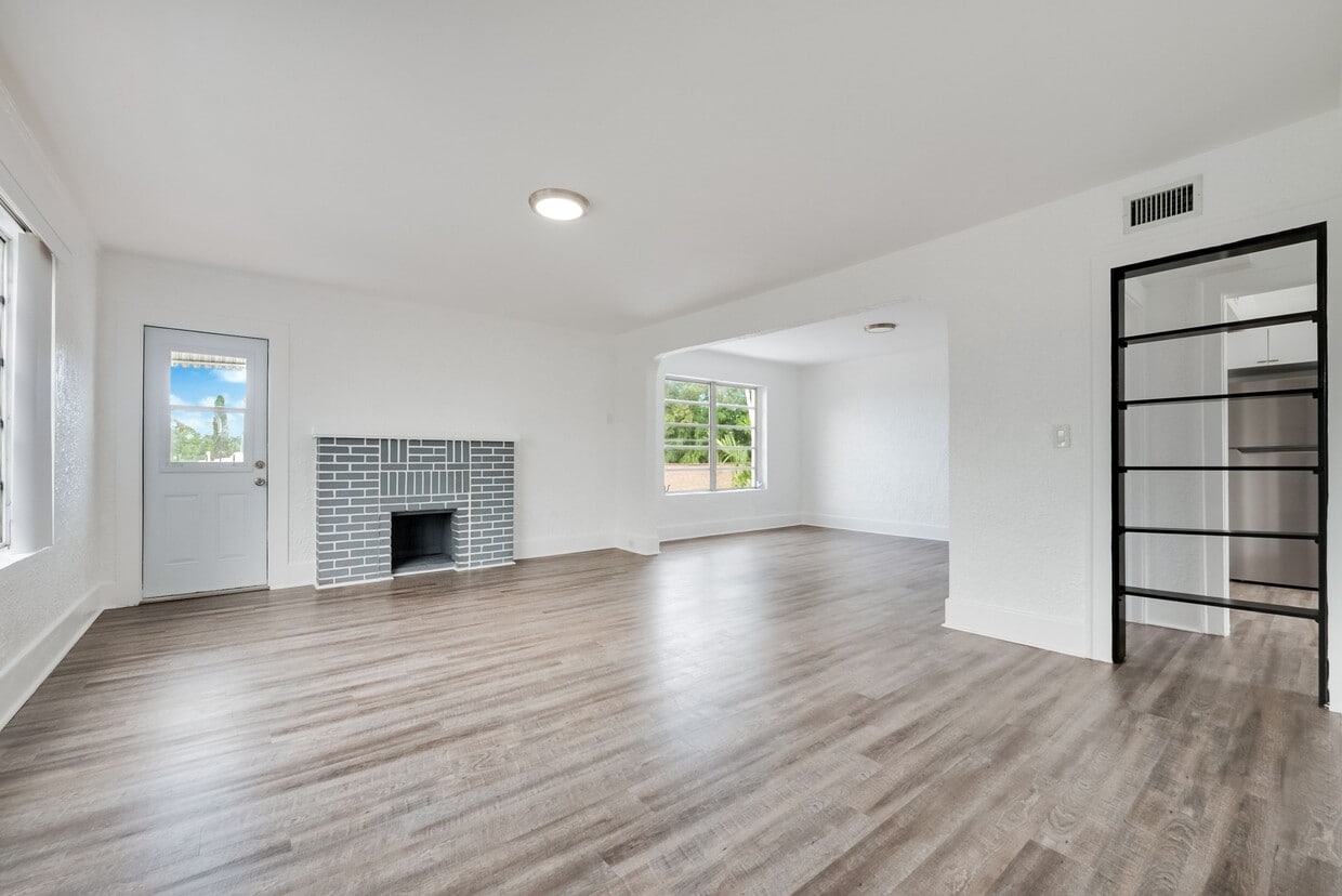 Photo - 1736 SW 9th St (Miami, FL)