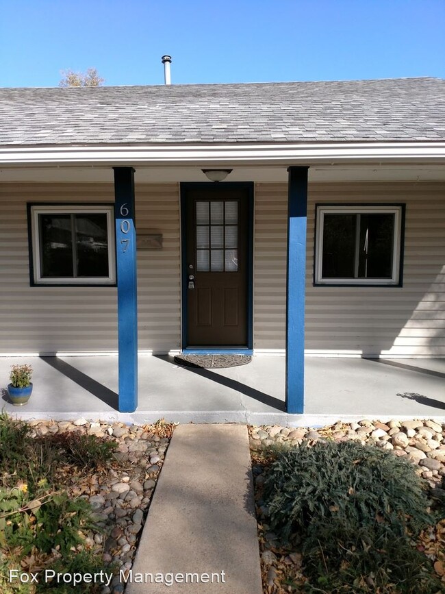 Building Photo - 3 br, 2 bath House - 607 E. Simpson Street