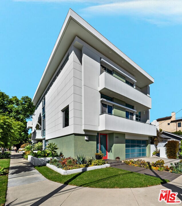 Foto del edificio - 11577 Mississippi Ave