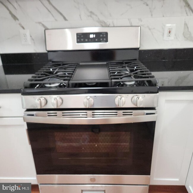 Foto del edificio - 4116 Ashmere Cir