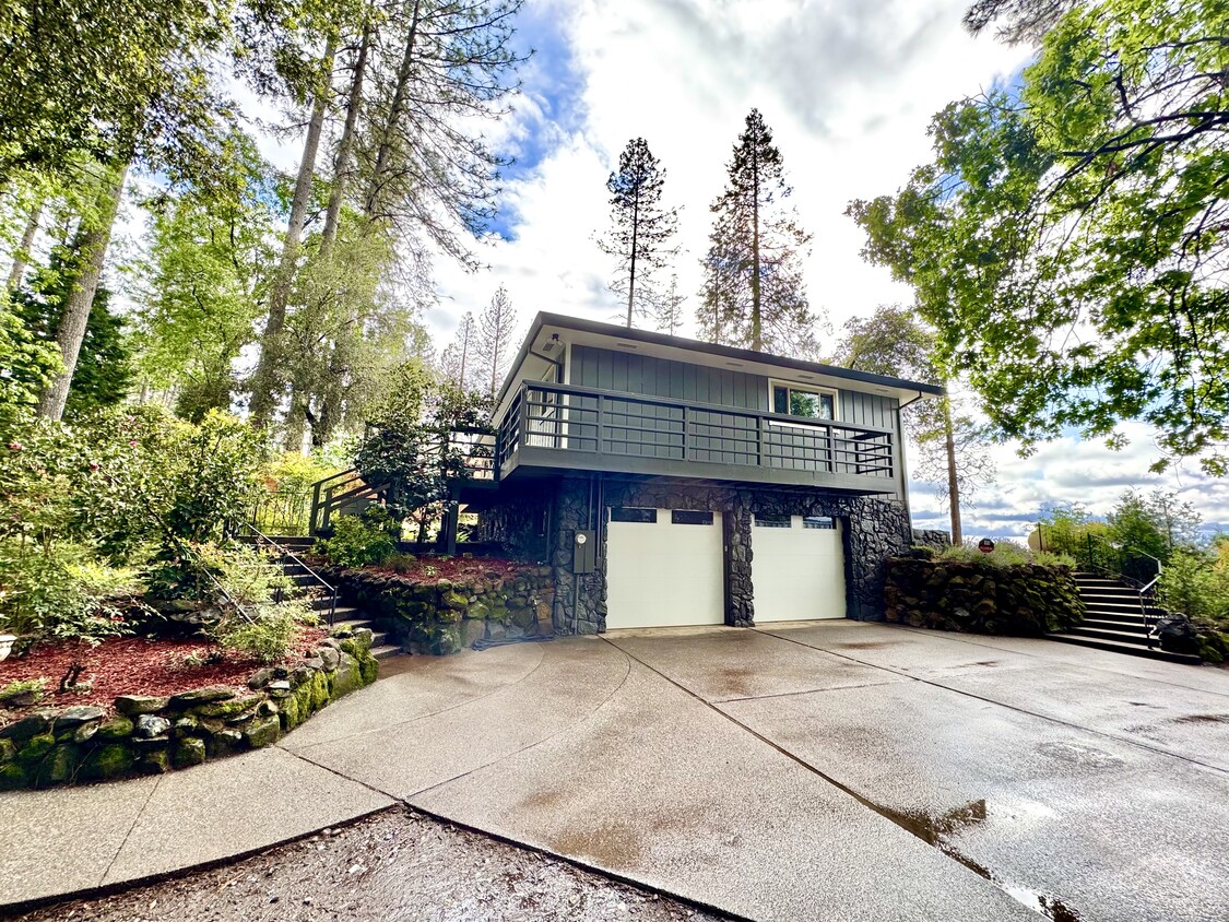 Foto principal - 15329 Forest Ranch Way