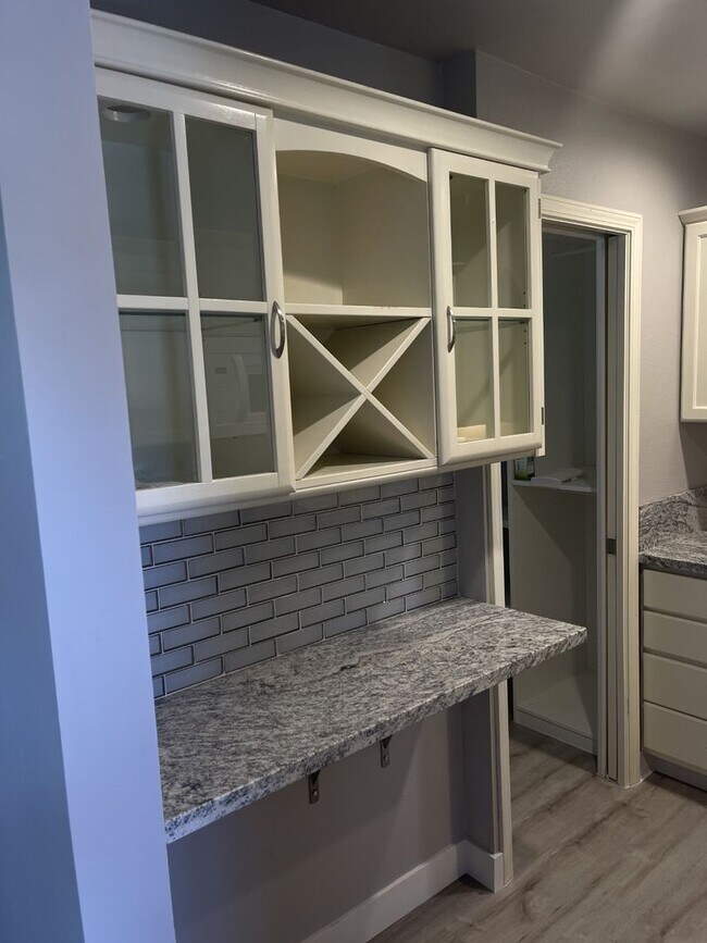 Foto del edificio - Beautiful single family home in peaceful Granite Bay, huge yard and upgrades!!