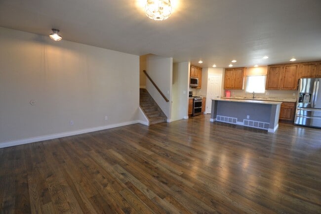 Photo - 4 Bed 3 Bath Home in District 20!
