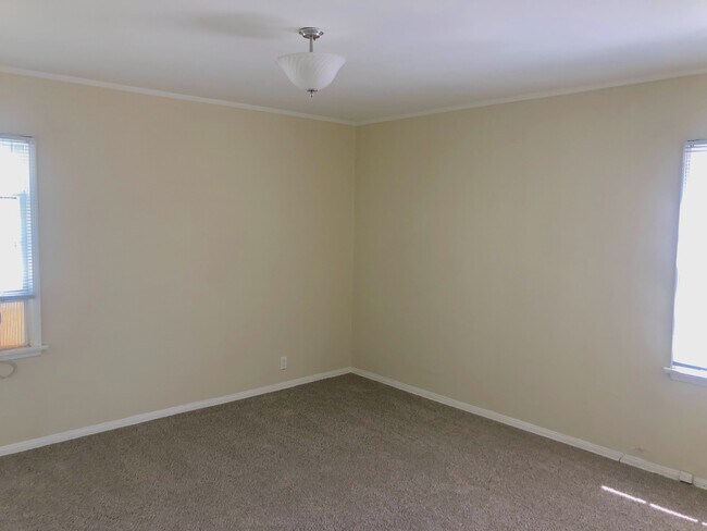 Bedroom (1) - 312 N St Andrews Plz