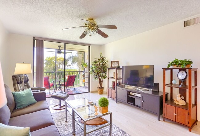 Building Photo - 2/2 UNFURNISHED Condo in Pasadena Cove. Ne...