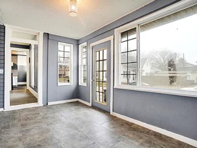 Foto del edificio - 423 N Webster St