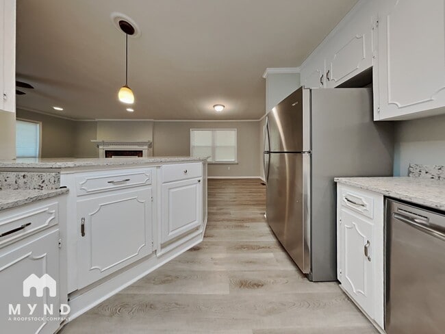 Building Photo - 20104 Balsam Ct