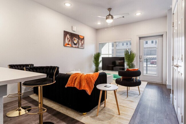Foto del edificio - 3930 Westcliff Rd