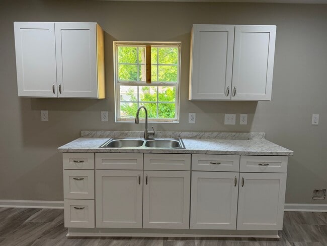 Building Photo - Rebuilt 2 Bedroom House in Gastonia!!
