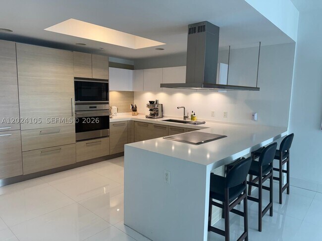 Foto del edificio - 17301 Biscayne Blvd