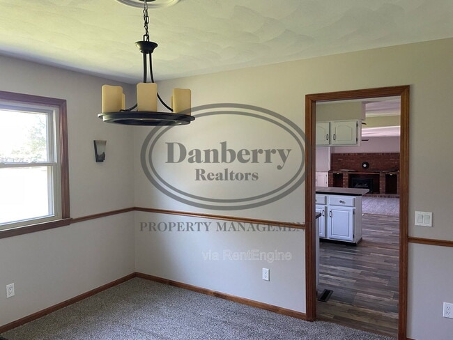 Building Photo - 3018 Gleneagle Dr