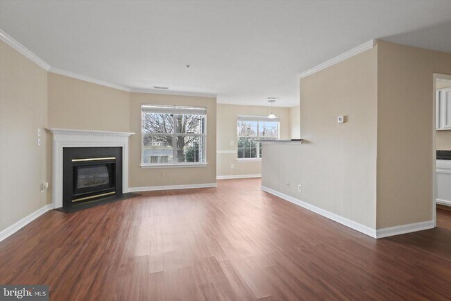 Foto del edificio - 8058 Lisle Dr