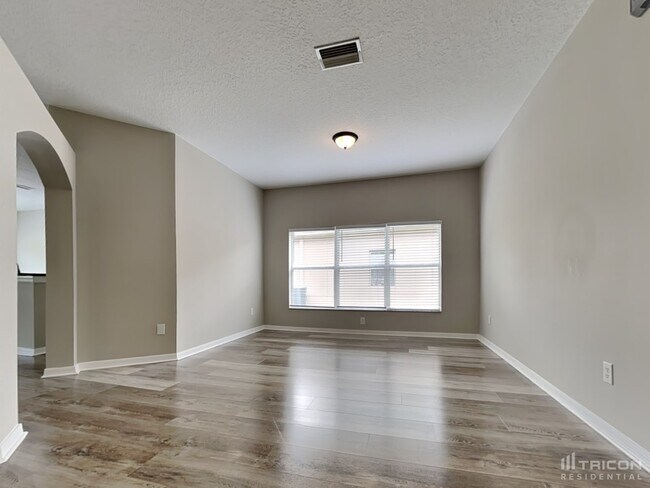 Building Photo - 9909 Jasmine Brook Cir