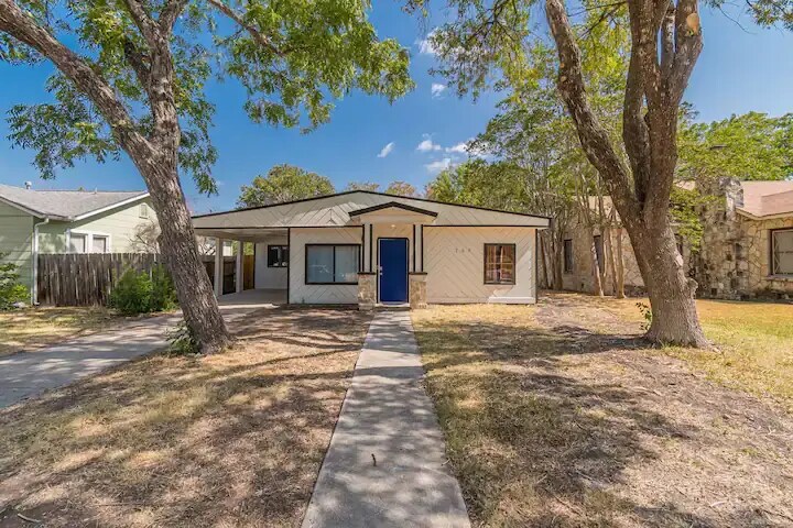 Building Photo - 207 Hermine Blvd