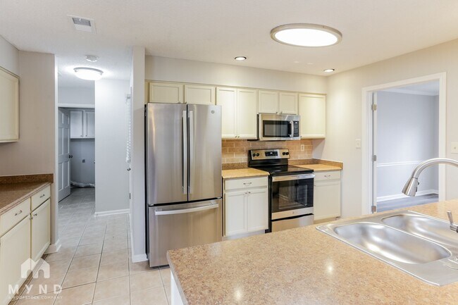 Foto del edificio - 4429 Richmond Oaks Dr