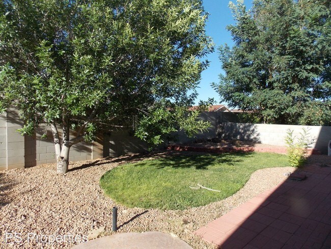 Foto del edificio - 6127 Murcia Ave NW