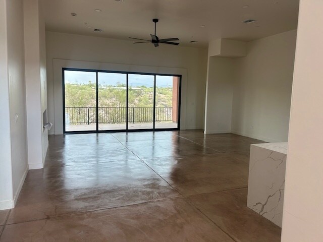 Foto del edificio - 5730 N Williams Dr