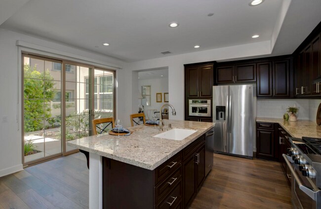 Foto del edificio - 220 Sanderling Ln