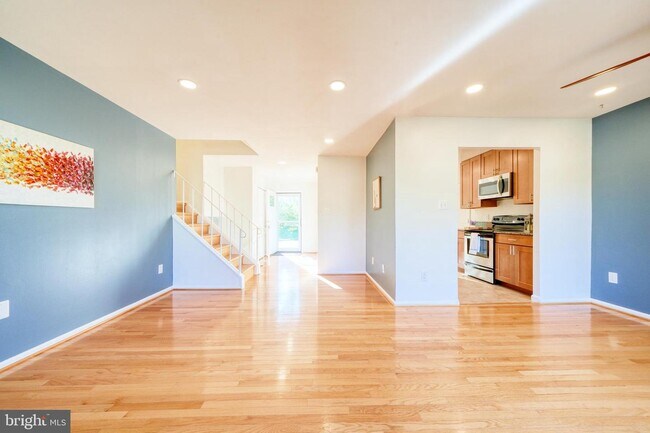 Building Photo - 12833 Fantasia Dr