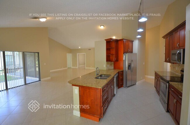 Foto del edificio - 5050 NW 44th Ave