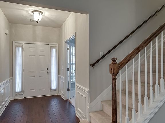 Foto del edificio - 1545 Indian Hawthorne Ct