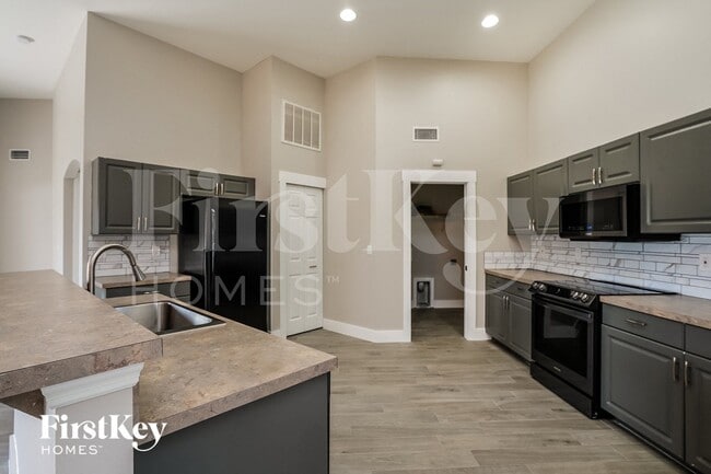 Foto del edificio - 2117 NE 23rd Ave