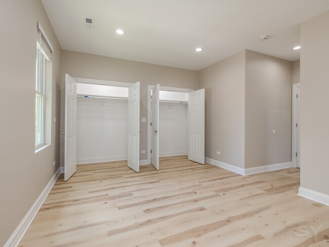 Foto del edificio - 717 N Parkside Ave