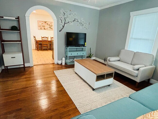 Foto del edificio - 3501 Maury St