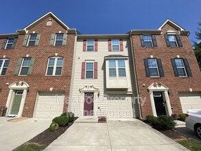 Building Photo - 302 Brenton Rd