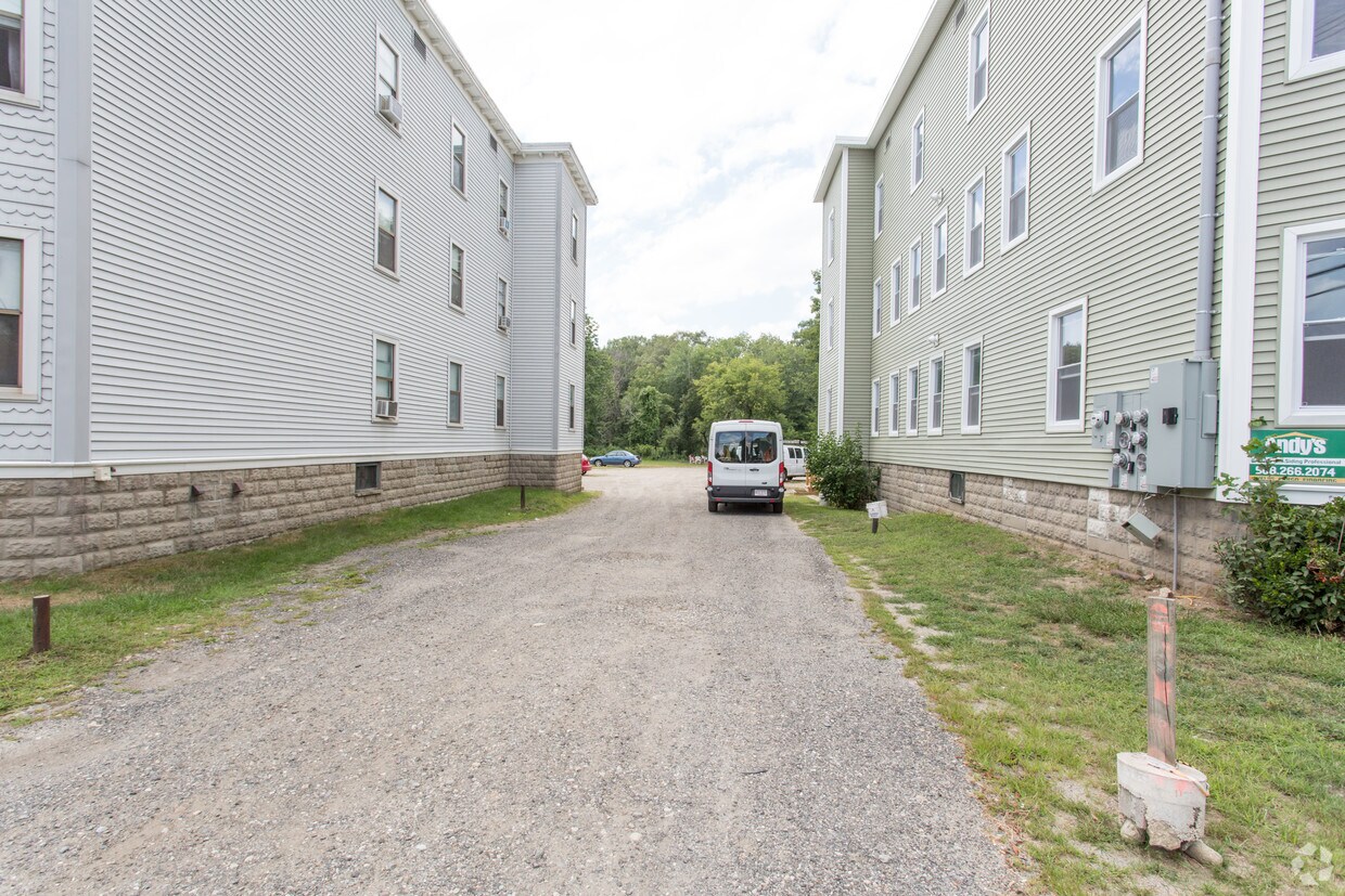 Building Photo - 2249 Providence Rd