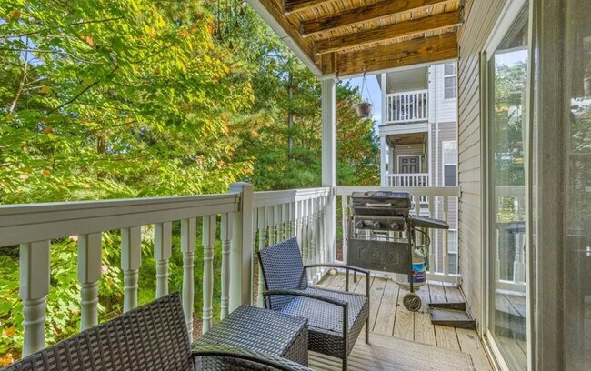 Foto del edificio - 9740 Bexley Station Dr