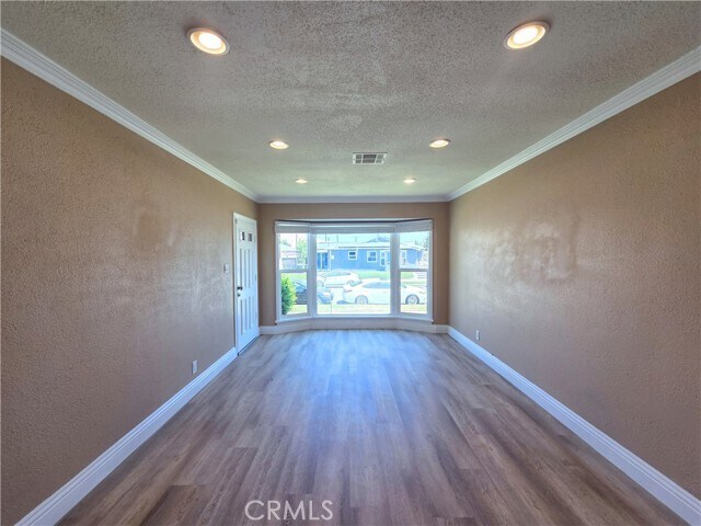 Foto del edificio - 705 N Hillford Ave