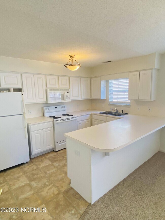 Foto del edificio - 2804 Mulberry Ln