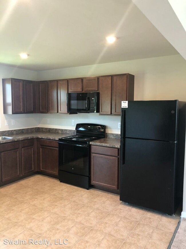 Building Photo - 3 br, 2.5 bath House - 445 Sitka Spruce Lane
