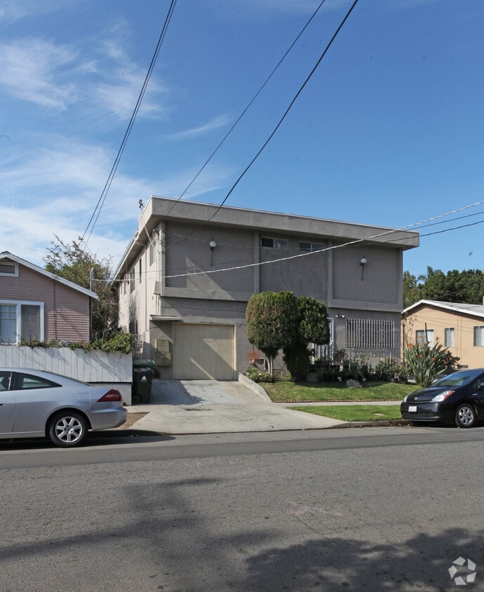 Building Photo - 1315 Bates Ave