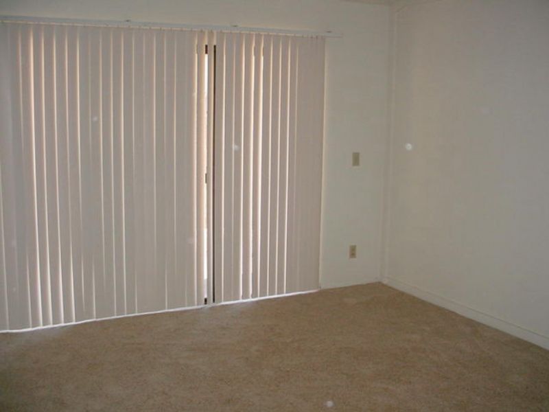Building Photo - 8604 La Riviera Dr