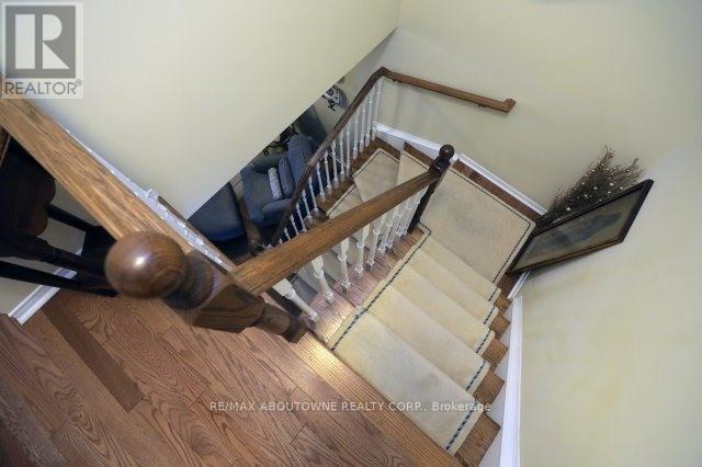 Photo du bâtiment - 1175 Treetop Terrace