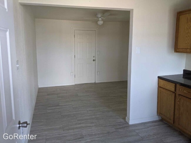 Building Photo - 2 br, 1 bath House - 4301 S 7TH AVE #1