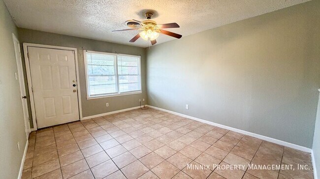 Foto del edificio - 5414 6th St