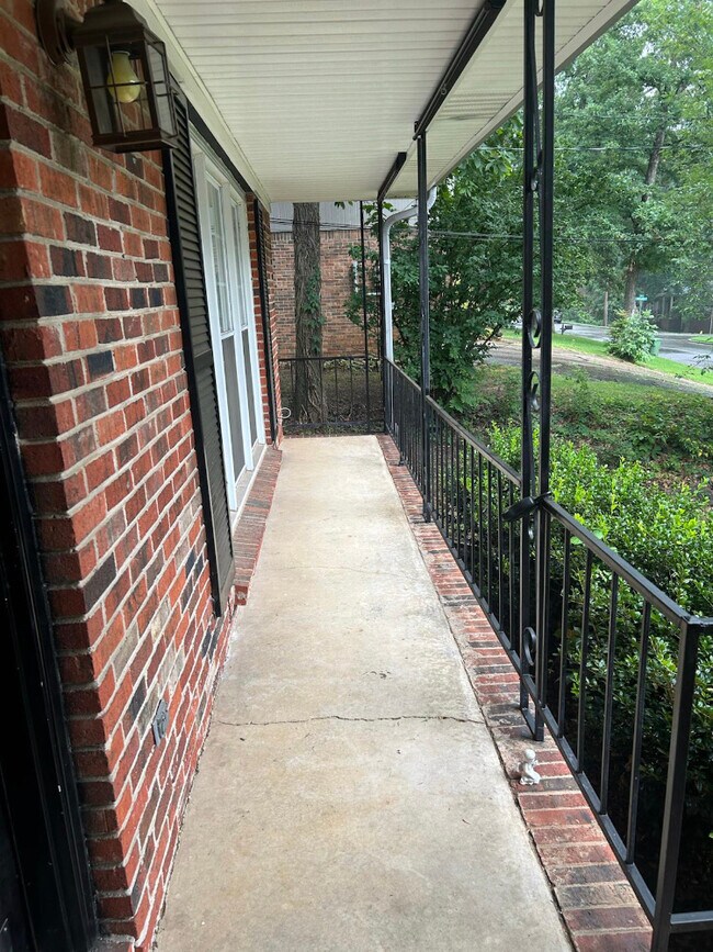 Foto del edificio - 11209 Suncrest Dr SE