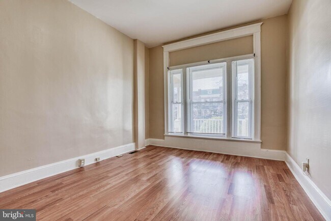 Building Photo - 3431 Reisterstown Rd