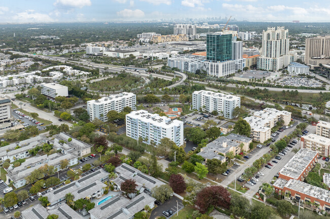 Context - Palmetto Tower Apartments