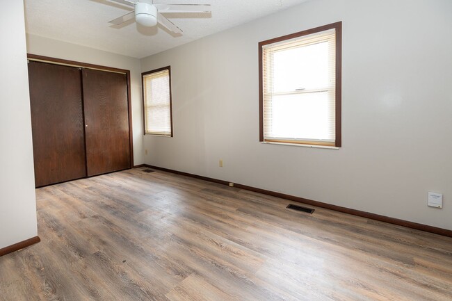 Foto del edificio - Charming 3-bedroom, 1.5-bathroom house in Normal