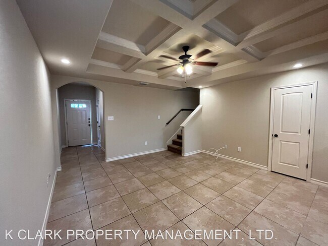 Building Photo - 3 br, 2.5 bath House - 6019 KARLY WAY #103