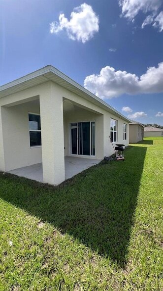 Building Photo - 1230 Red Hl Rd