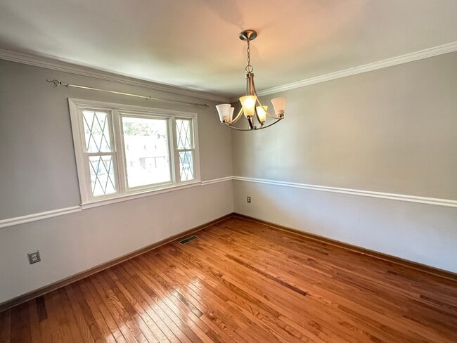 Building Photo - 5555 Neddleton Ave