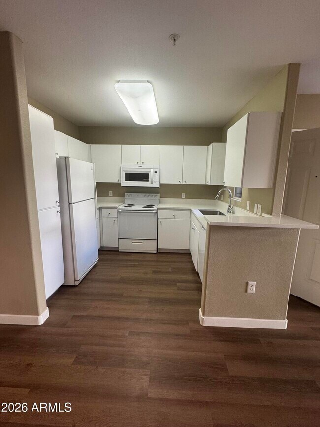 Foto del edificio - 1295 N Ash St