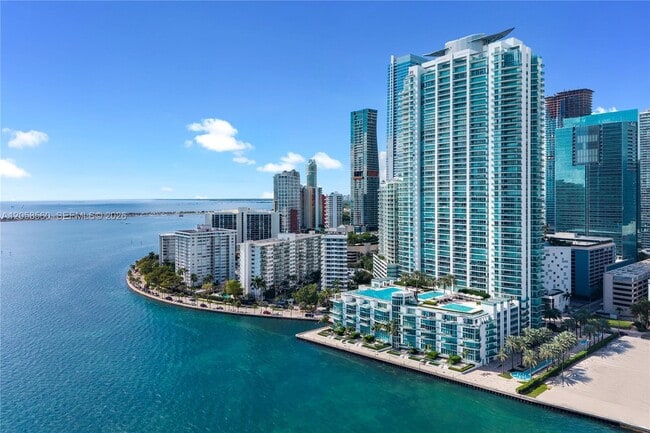 Building Photo - 1331 Brickell Bay Dr