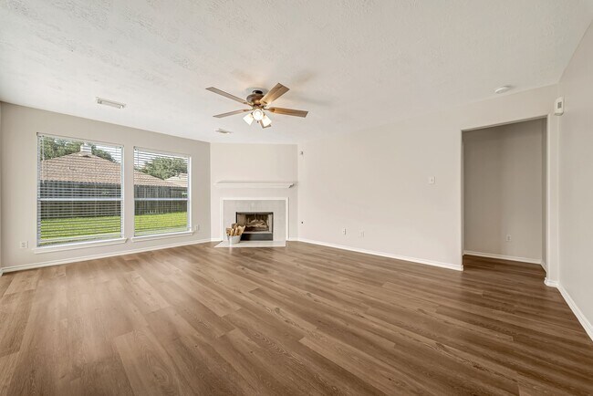 Building Photo - 15311 Bronze Leaf Ct