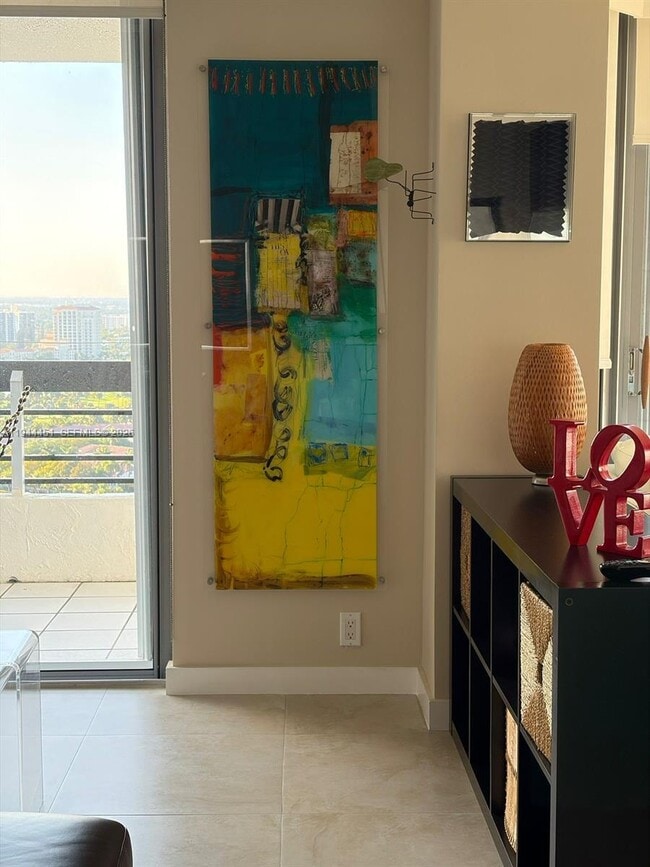 Building Photo - 19101 NE 36th Pl